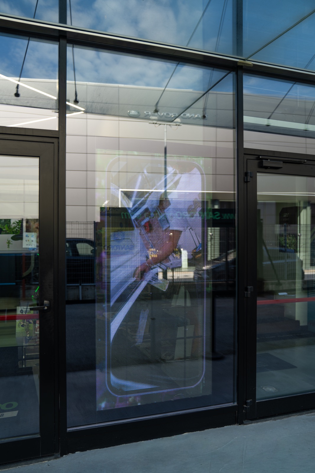 Ledwall outdoor P3 trasparente in vetrina